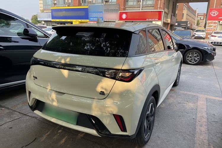 Used BYD Dolphin 2021 405 km Fashion Edition
