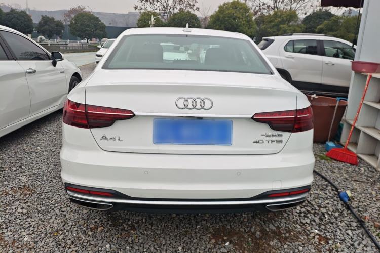 Used Audi A4L 2022 40 TFSI Stylish and Elegant Edition
