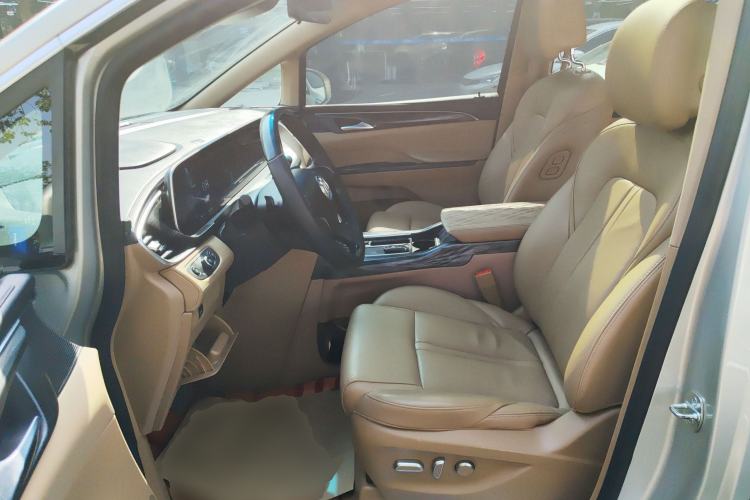 Used Buick GL8 2021 ES Landtrek 653T Luxury Model