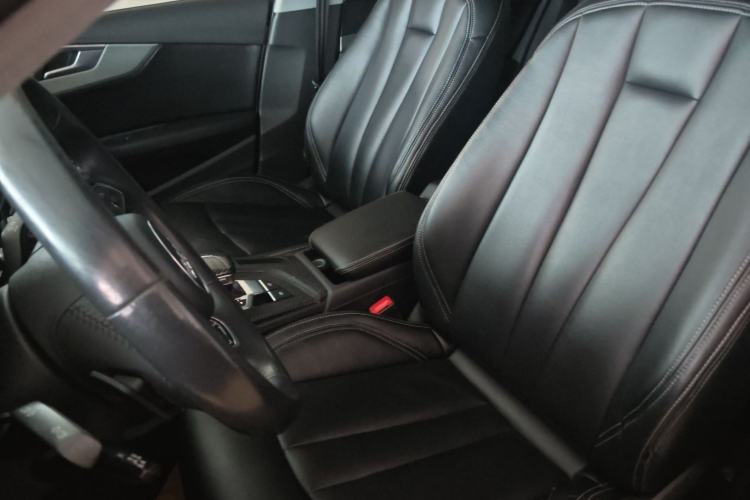 Used Audi A4L 2018 30th Anniversary Edition 40 TFSI Trendy Model
