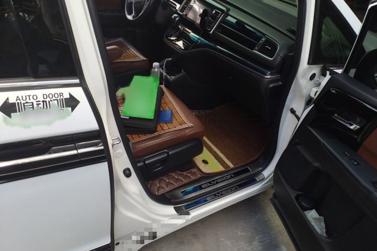 Used Honda Elysion 2019 2.0L Hybrid Supreme Edition
