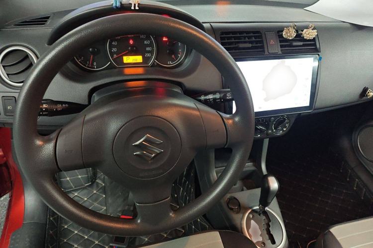 Used Suzuki Swift 2014 1.5L Automatic Fashion Edition
