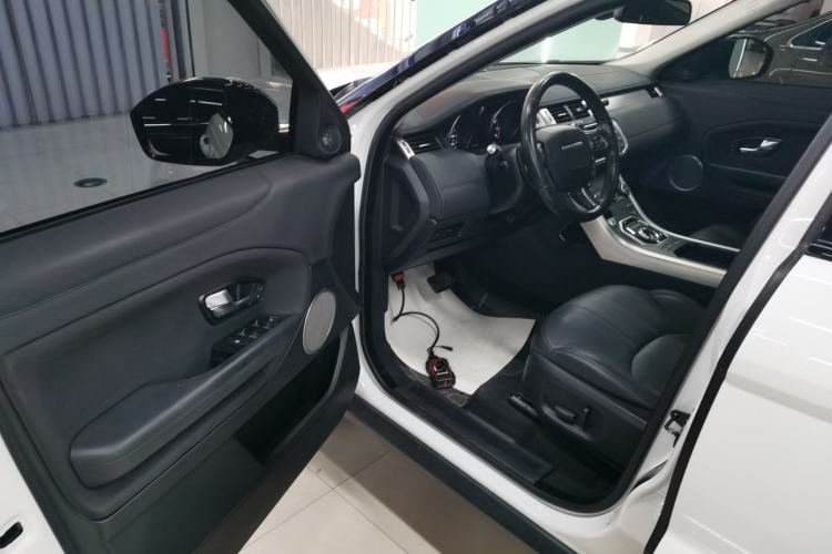 Used Land Rover Range Rover Evoque 2018 240PS PURE Style Edition
