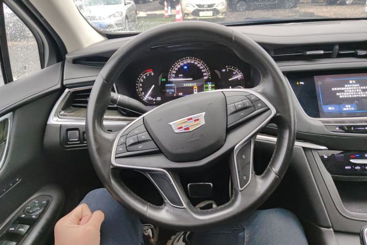 Used Cadillac XT5 2016 25T Luxury Model