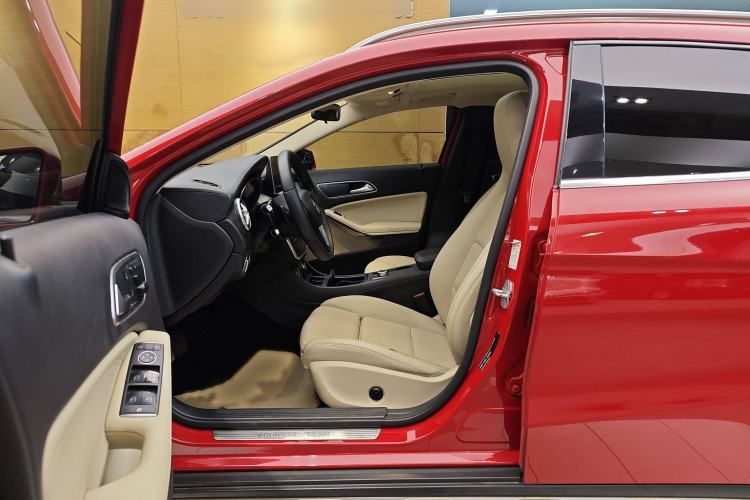 Used Mercedes-Benz GLA 2016 GLA 200 Fashion Model
