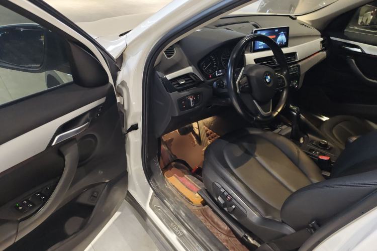 Used BMW X1 2018 sDrive20Li Leading Model
