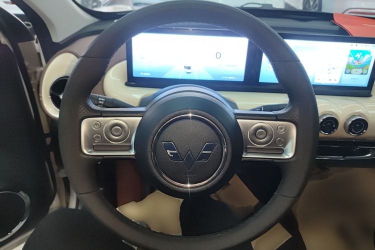 Used Wuling Bingo 2023 410 km Lingxi Deluxe Edition
