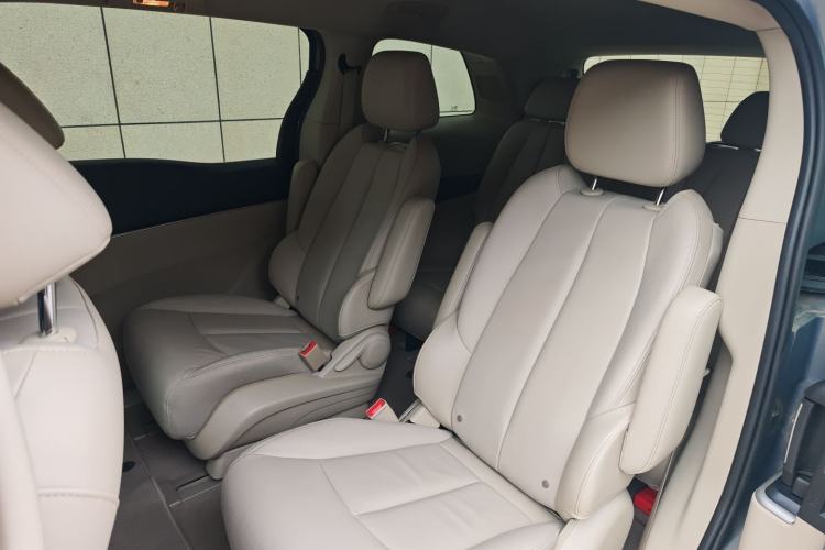 Used Buick GL8 2018 28T Luxury Model China VI Standard
