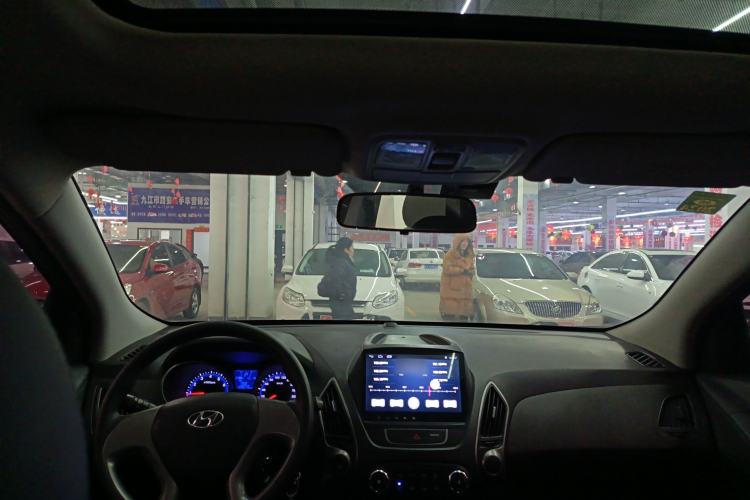 Used Hyundai ix35 2015 2.0L Automatic 2WD Comfort Edition China IV Standard
