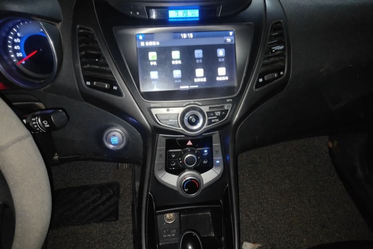 Used Hyundai Elantra 2015 1.6L Automatic Leading Model
