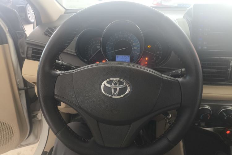 Used Toyota YARiS L Zhi Xian 2014 1.3E Automatic Charm Edition