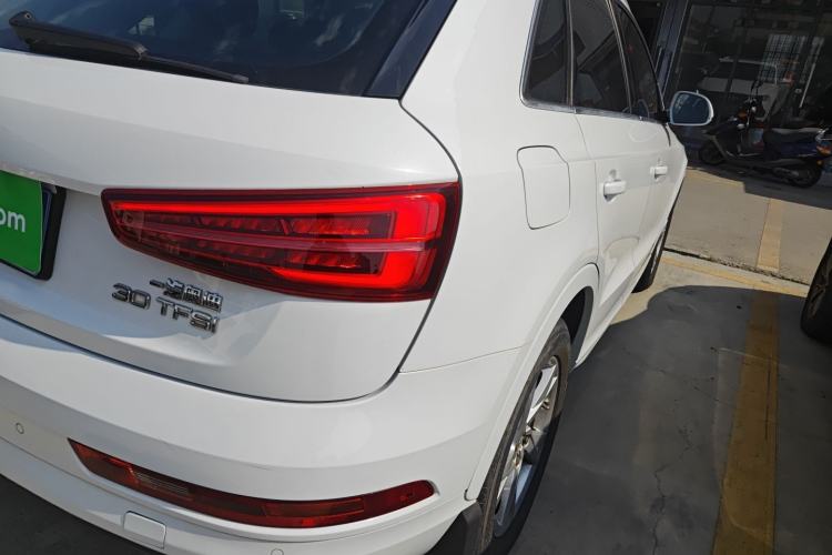 Used Audi Q3 2017 30 TFSI Fashion Model
