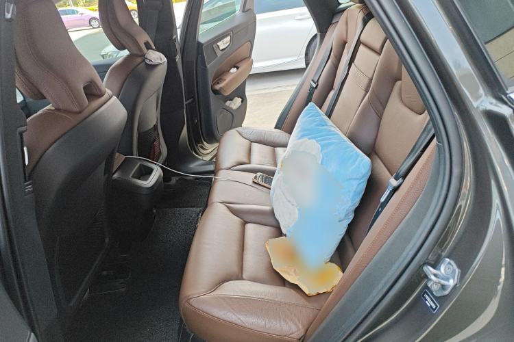 Used Volvo XC60 2021 T5 4x4 Smart Luxury Edition