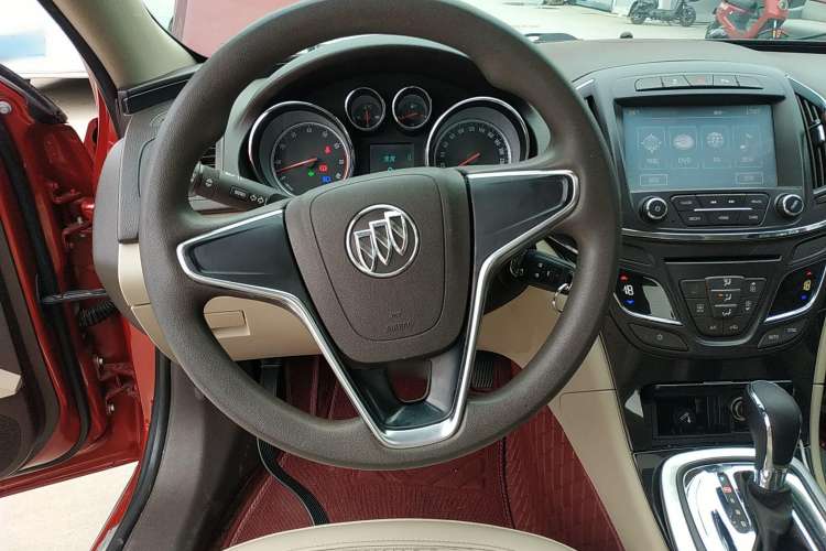 Used Buick Regal 2015 2.0L Leading Fashion Edition
