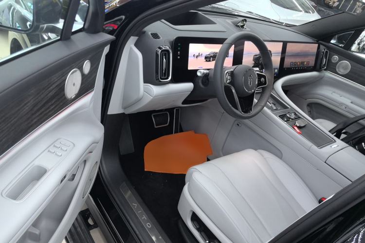 Used Hima AITO M9 2025 Extended-Range Ultra Version 52 kWh 5-Seater Edition
