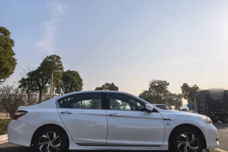 Used Honda Accord 2016 2.0L Elite Edition
