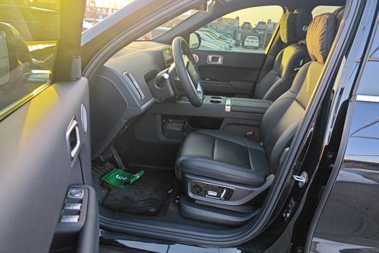 Used Li Auto L9 2024 Ultra Model
