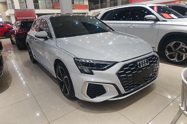 Used Audi A3 2024 Sportback 35 TFSI Fashionable Sports Model
