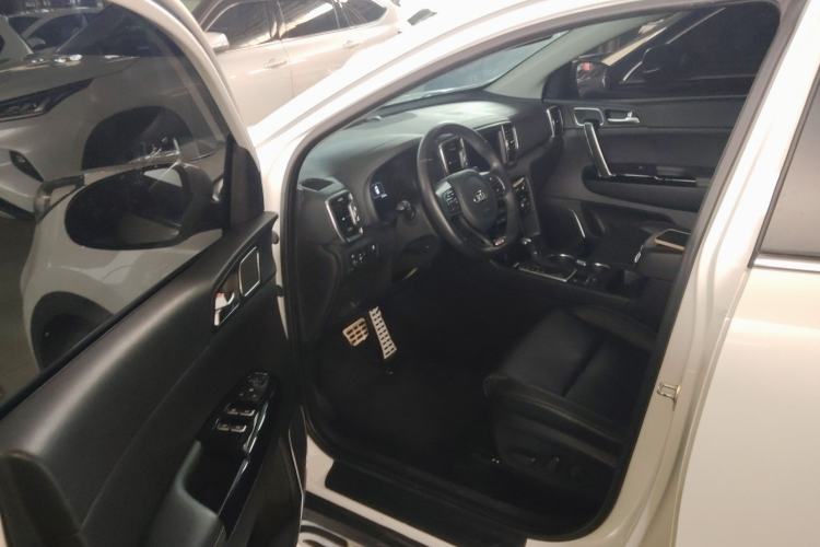 Used Kia KX5 2017 1.6T Automatic Two-Wheel Drive 15th Anniversary Special Edition DLX