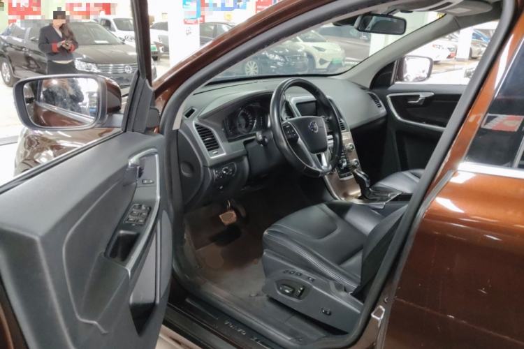 Used Volvo XC60 2016 T5 Smart Upgrade Model