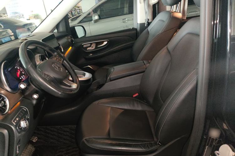 Used Mercedes-Benz V-Class 2016 V 260 Avantgarde Edition