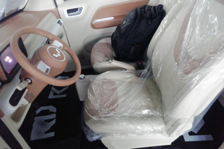 Used Wuling Hongguang MINIEV 2024 3rd Generation 215km Youth Edition
