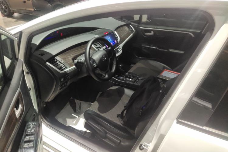 Used Honda Jade 2020 1.8L automatic Comfort version
