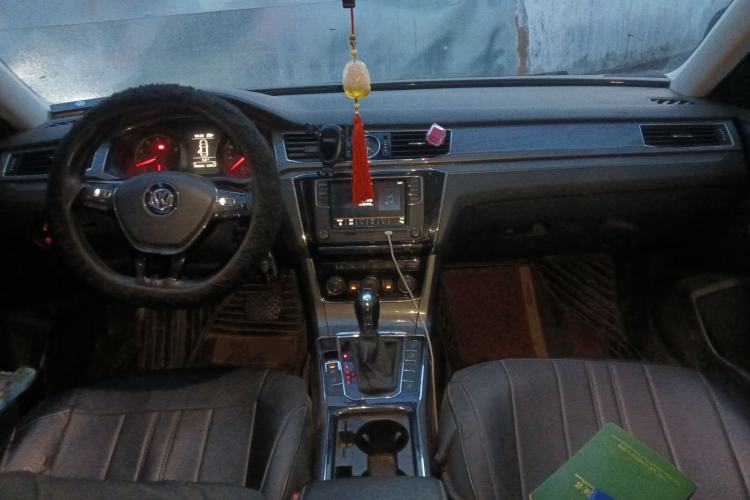 Used Volkswagen Passat 2016 330TSI DSG Luxury Edition
