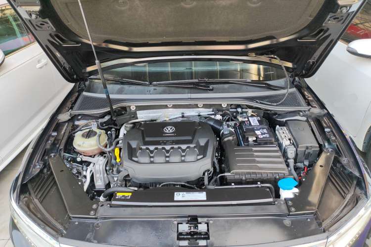 Used Volkswagen Magotan 2019 330TSI DSG Leading Model China VI Standard
