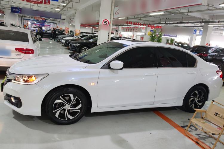 Used Honda Accord 2016 2.0L Elite Edition
