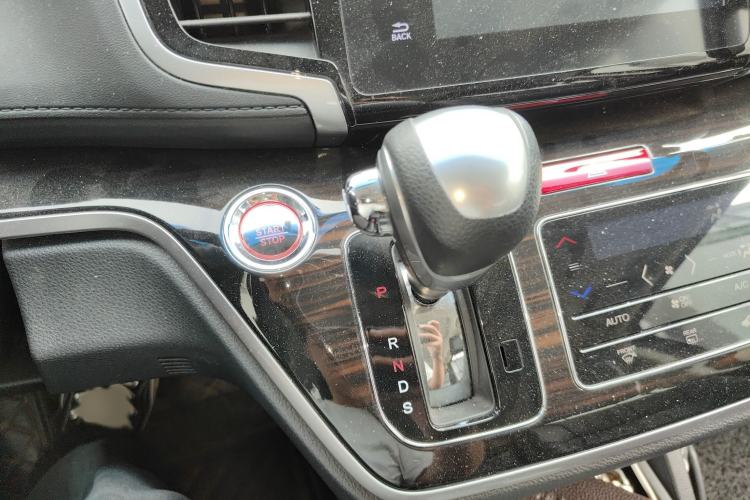 Used Honda Odyssey 2018 2.4L Luxury Edition
