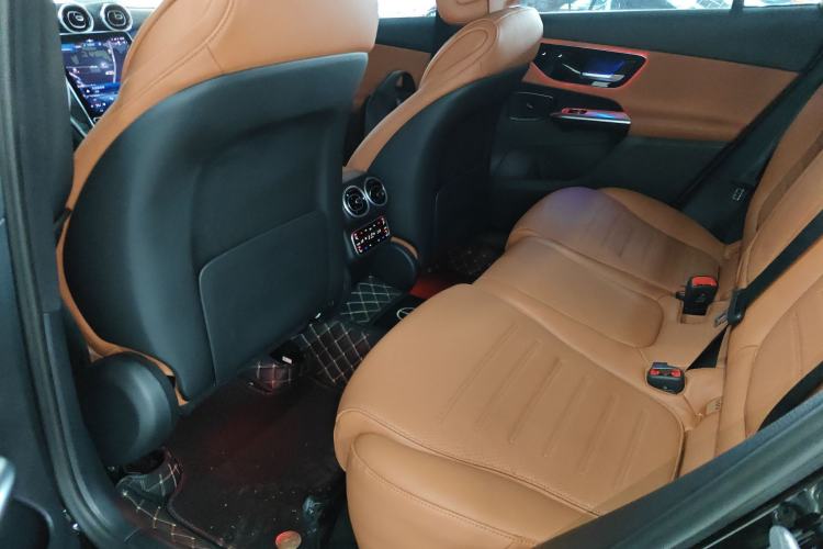 Used Mercedes-Benz GLC 2023 GLC 260 L 4MATIC Dynamic Edition 5-seater
