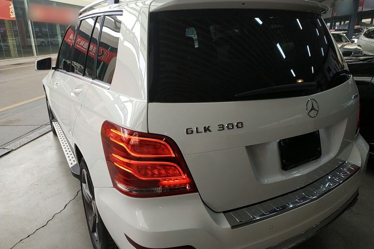 Used Mercedes-Benz GLK-Class 2013 GLK 300 4MATIC Dynamic Sunroof Model