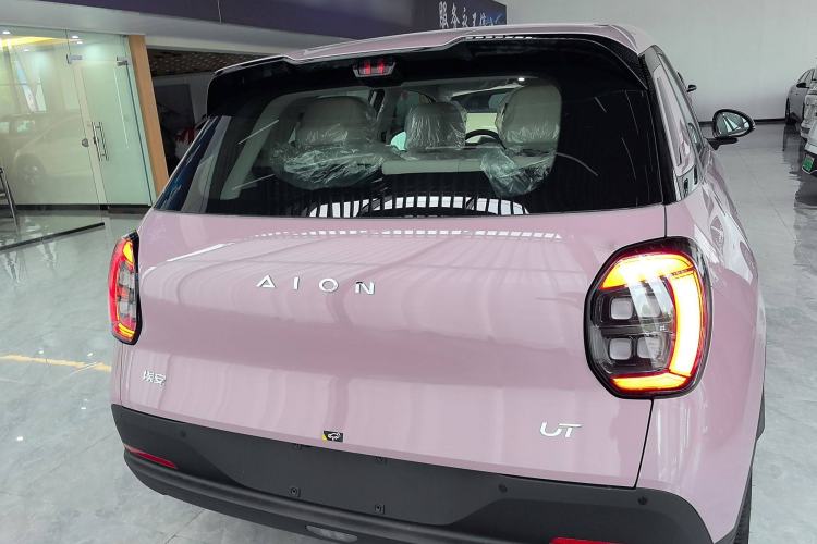 Used AION UT 2025 330 Starlight Edition
