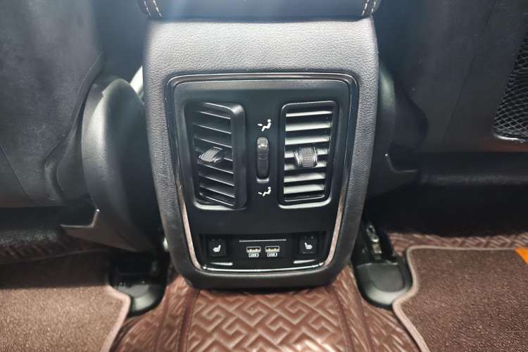 Used  Grand Cherokee 2014 3.6L Elite Navigation Edition
