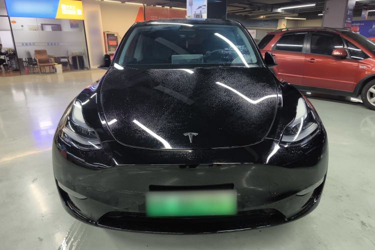 Used Tesla Model Y 2023 Long-Range All-Wheel-Drive Version