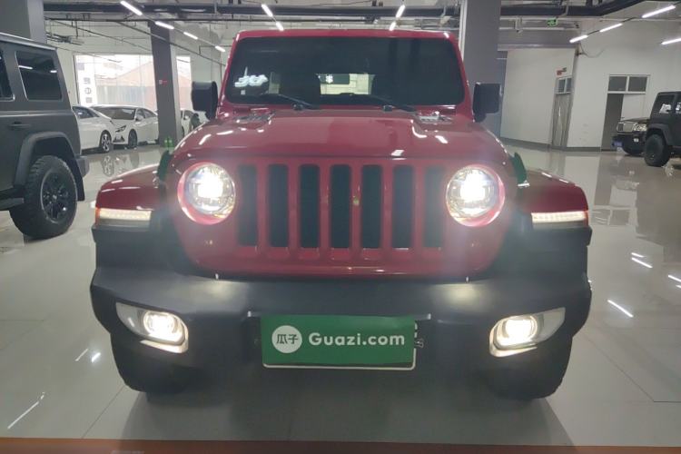 Used  Wrangler 2019 2.0T Sahara Four-Door Version China VI Emission Standard
