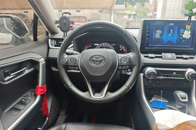 Used Toyota RAV4 2020 2.0L CVT Two-Wheel Drive Fashion PLUS Edition
