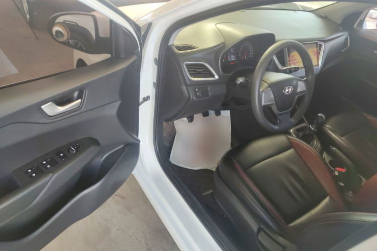 Used Hyundai Verna 2016 1.4L Manual Cool Edition GLS
