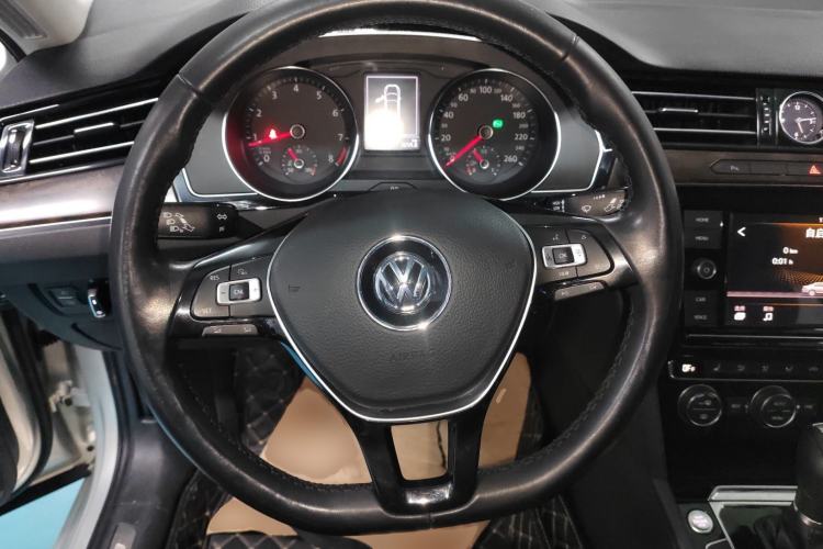 Used Volkswagen Magotan 2019 330TSI DSG Luxury Version China VI Standard
