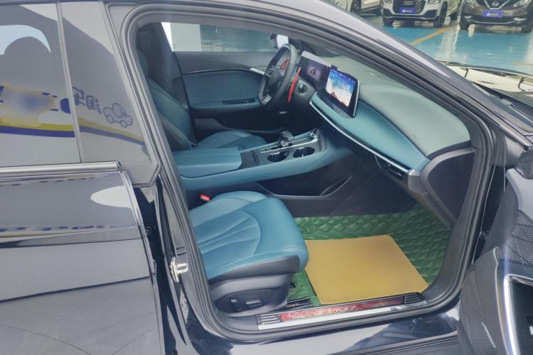 Used MG 7 2023 2.0T Automatic Trophy+ Ignition Glory Edition
