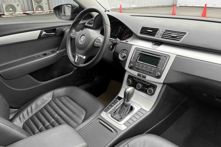 Used Volkswagen Magotan 2013 1.8TSI Premier Model
