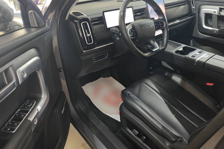 Used Chery Tiggo 7 C-DM 2025 1.5T 120KM Luxury Trim
