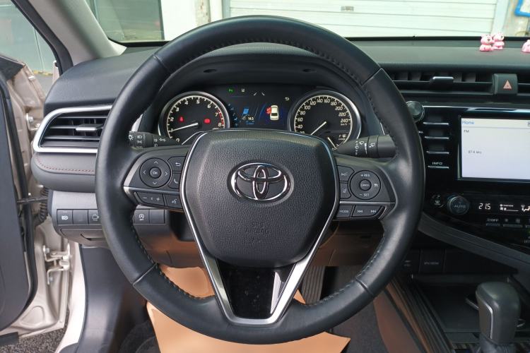 Used Toyota Camry 2018 2.0G Luxury Edition