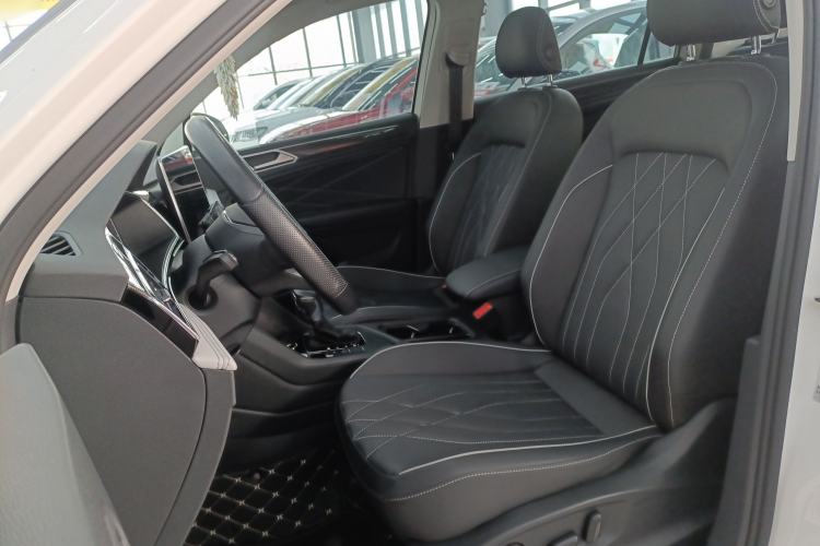 Used Volkswagen Tiguan L 2022 330TSI Automatic Two-Wheel Drive Smart Edition
