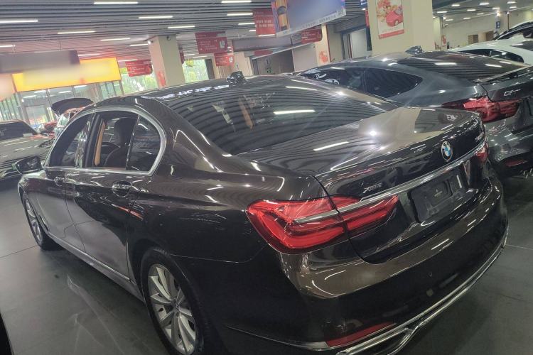 Used BMW 7 Series 2016 730Li Leading Model
