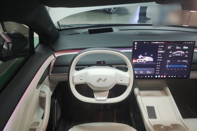 Used ONVO L60 2024 60 kWh Rear-Drive Version