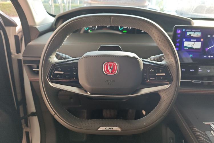 Used Changan UNI-K iDD 2022 Blue Whale iDD 130km 1.5T Prestige Model
