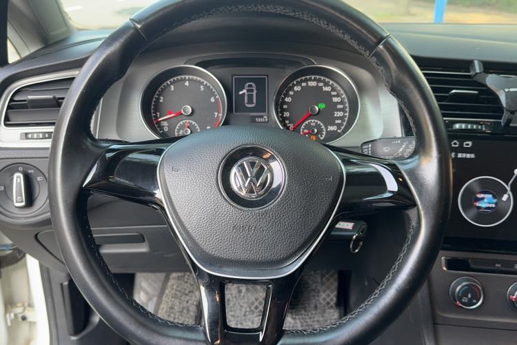 Used Volkswagen Golf 2014 1.4TSI Automatic Comfort Model
