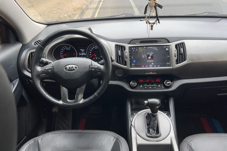 Used Kia Sportage R 2015 2.0L Automatic Two-Wheel Drive DLX Model
